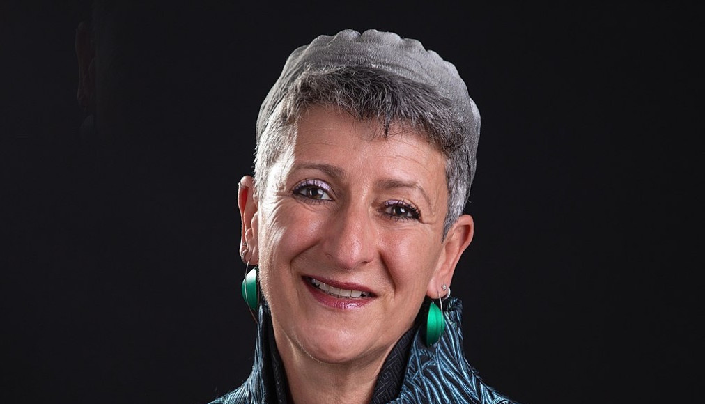 La rabbine Laura Janner-Klausner / ©ShackletonandSon, CC BY-SA 4.0 Wikimedia Commons