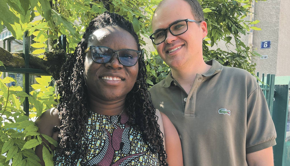 Thibaud Rossel a rencontré Alice Adabra lorsqu’il était envoyé au Togo. Ils vivent en Suisse où Alice poursuit un master en durabilité à l’Unil et Thibaud recherche un emploi dans le domaine de la coopération. Thibaud Rossel a rencontré Alice Adabra lorsqu’il était envoyé au Togo. Ils vivent en Suisse où Alice poursuit un master en durabilité à l’Unil et Thibaud recherche un emploi dans le domaine de la coopération. / ©DR