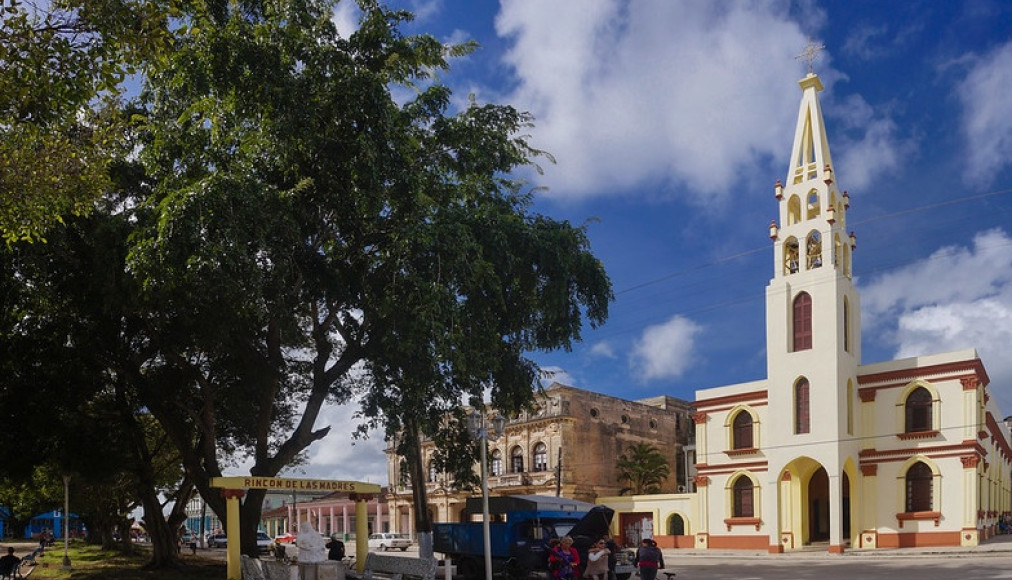 Eglise San Atanasio à Placetas, Cuba Eglise San Atanasio à Placetas, Cuba / ©Flikr/lezumbalaberenjena